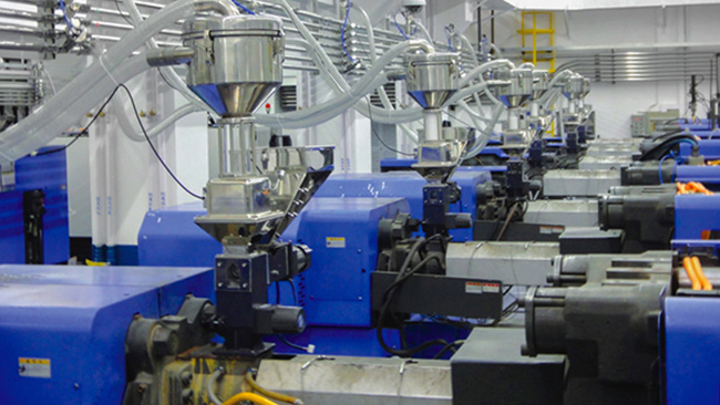 應該怎麽樣尋找滿足需求的注塑<i style='color:red'>擠出色母機</i>呢？